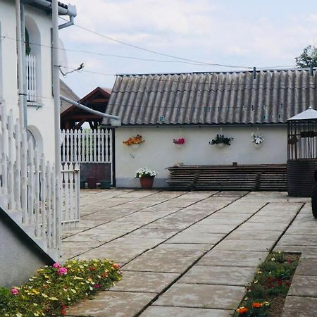 Садиба Анна - Термальні Води Косино Zapson Esterno foto